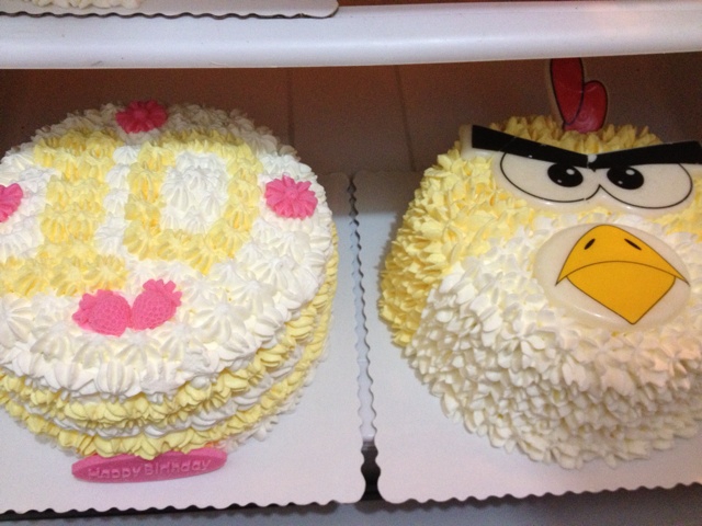 奶油水果装饰蛋糕