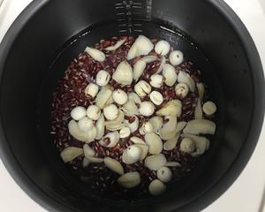 红豆牛奶燕麦粥的做法 步骤1