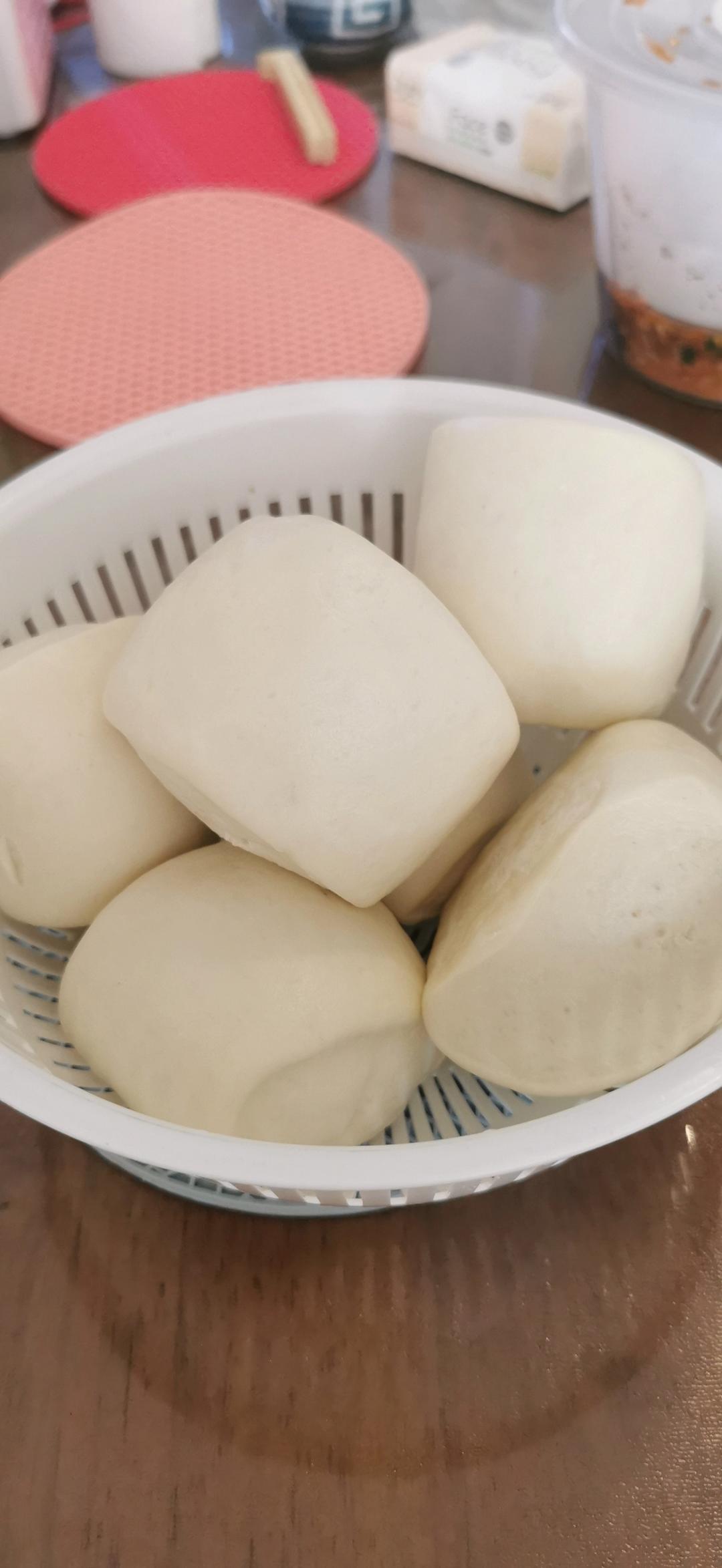 新手做馒头也能100%成功——附上非常详细的视频步骤（一次发酵法）