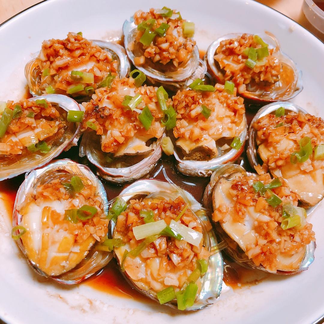 张姐-蒜蓉粉丝蒸鲍鱼