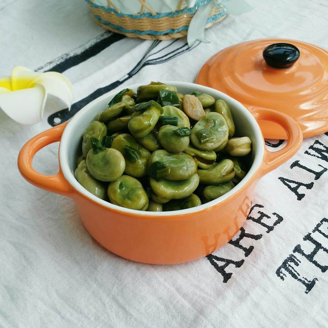 葱油蚕豆的做法