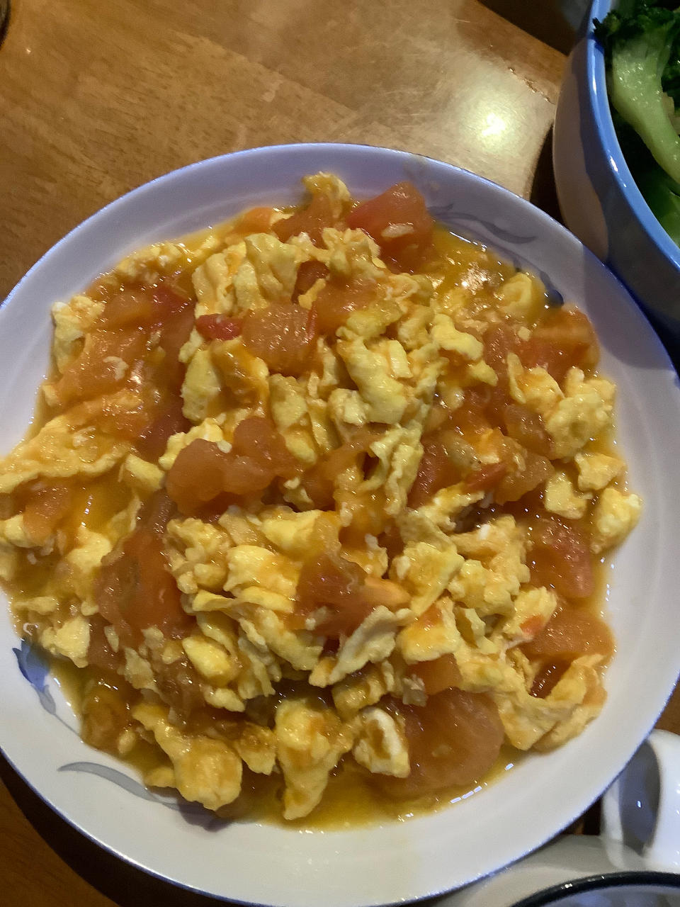 番茄炒鸡蛋（超浓的番茄味）