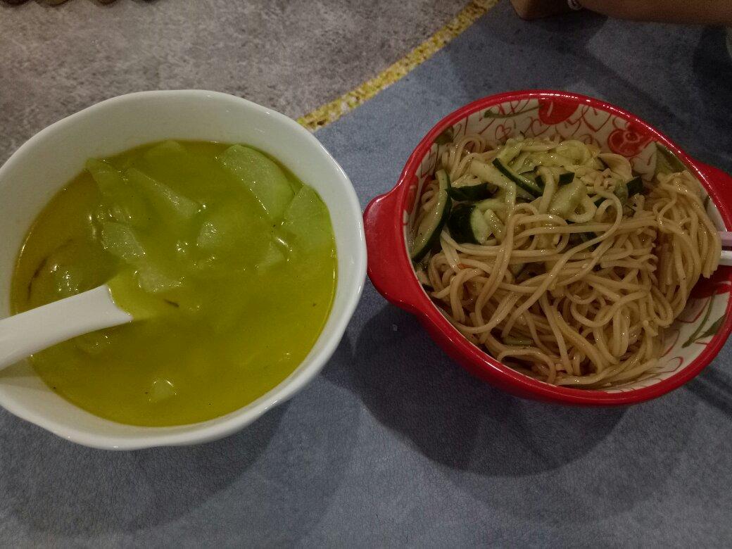 酸辣爽口的凉拌面！保证吃一次就上瘾