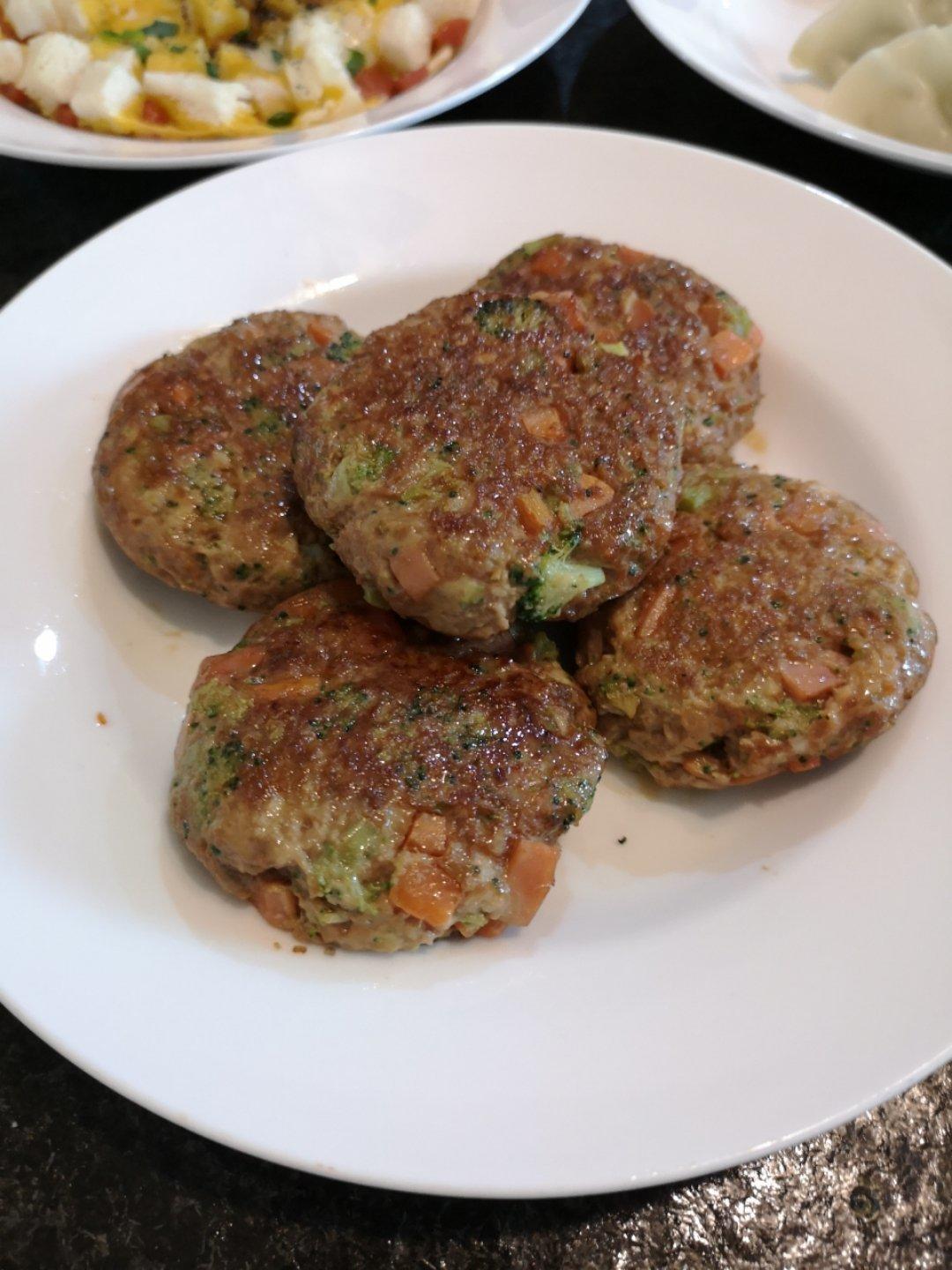 减肥餐低脂鸡胸肉饼