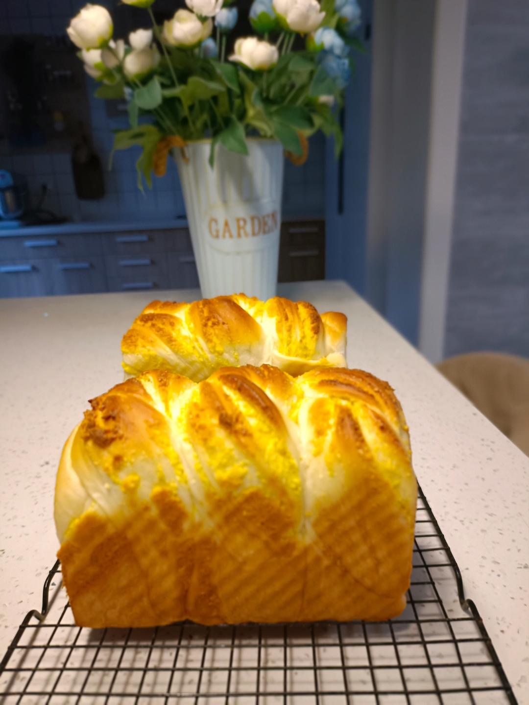 椰蓉满满吐司！幸福的味道。