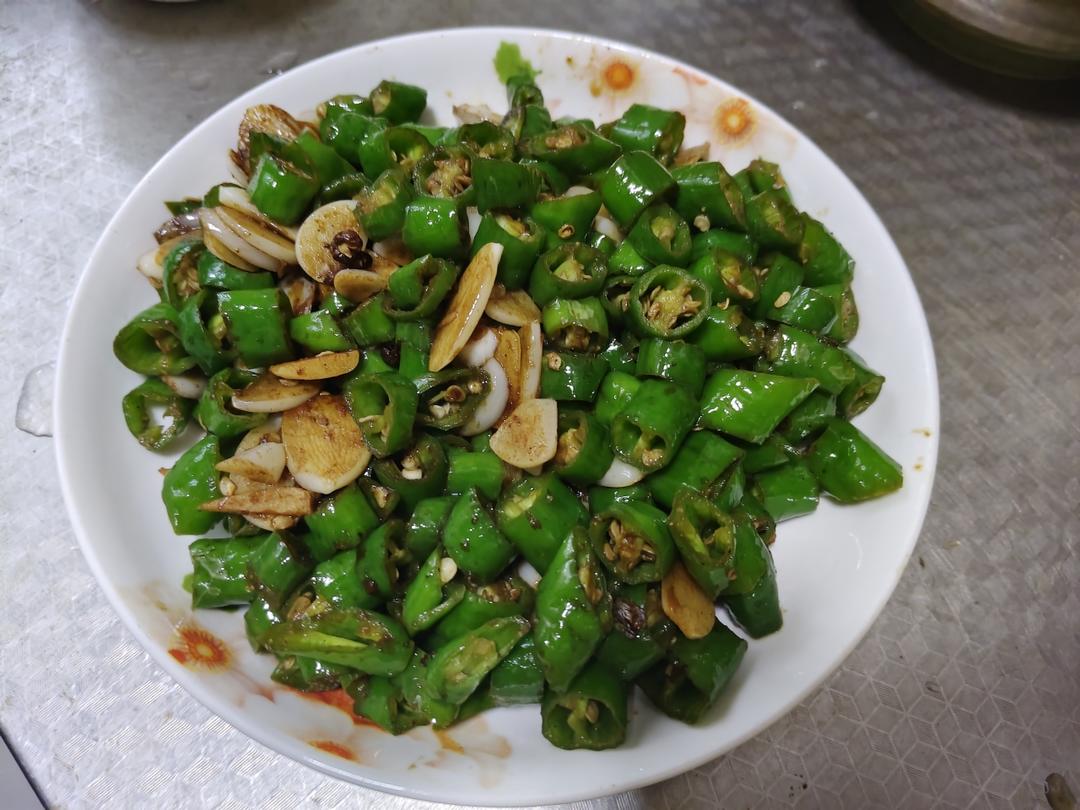 炒绿辣子·线线辣子｜陕西人最爱的夹馍菜