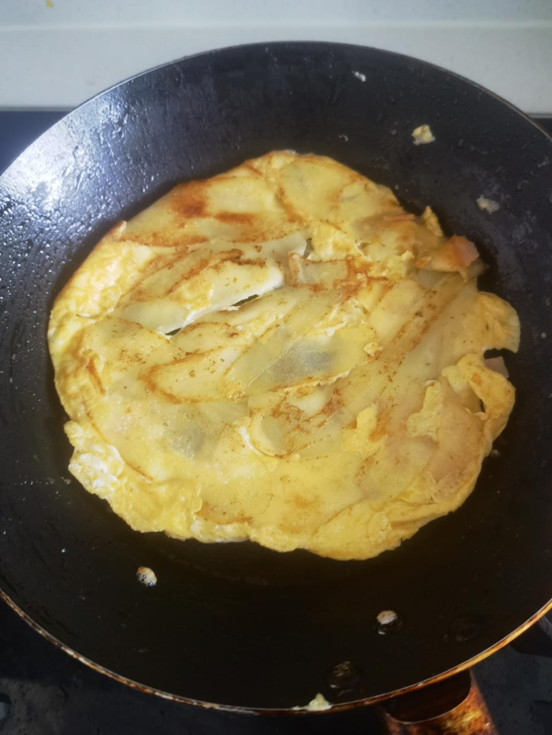 土豆薄片火腿鸡蛋饼