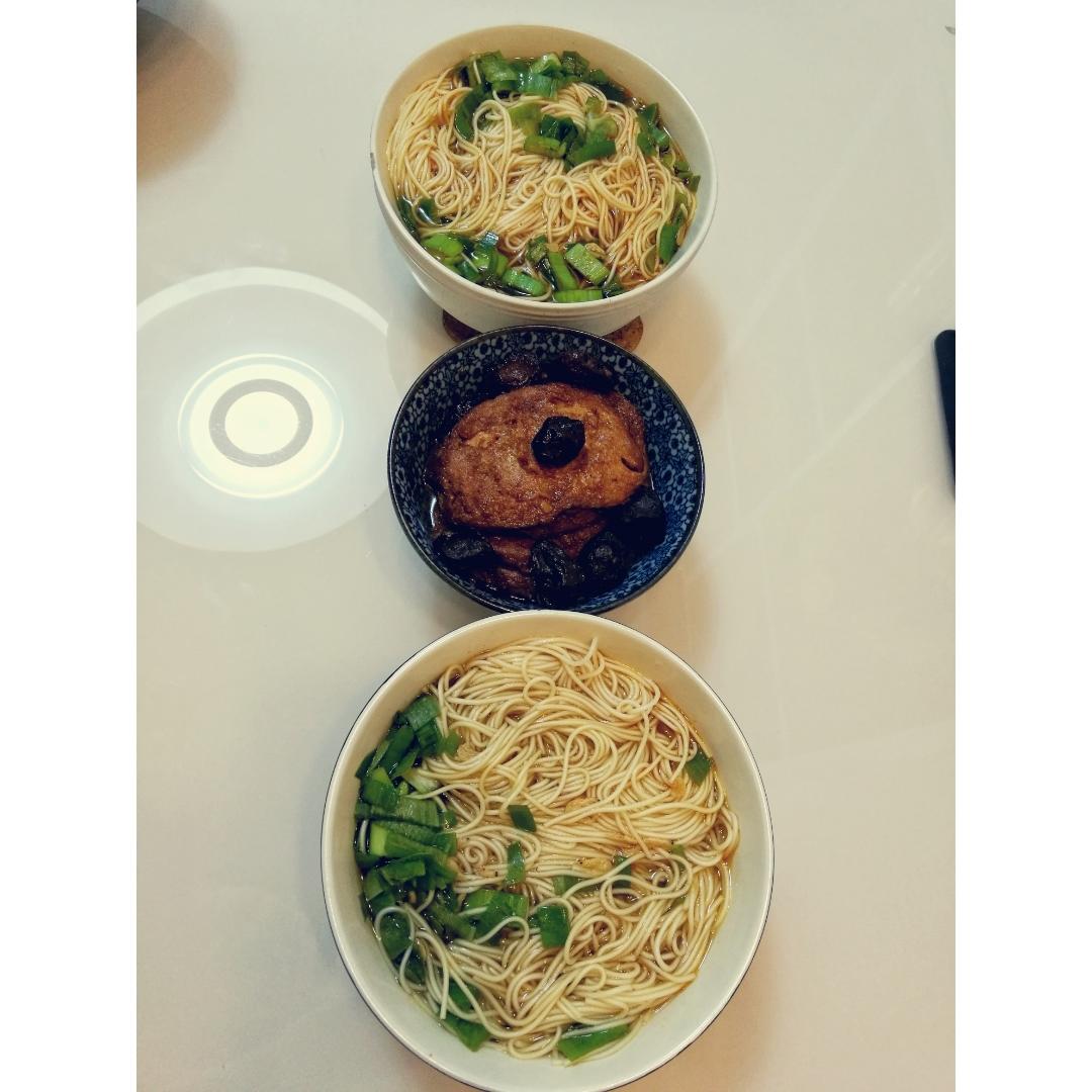 我的一人食：酸汤挂面