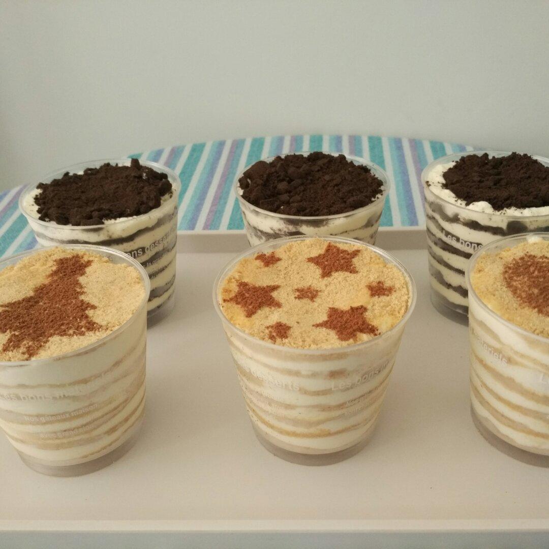 河年蟹月做的木糠杯