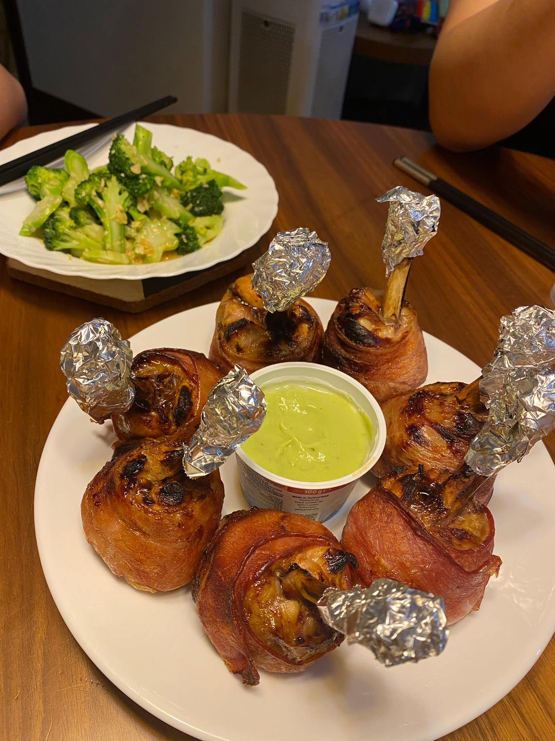 牛油果风味烤鸡腿