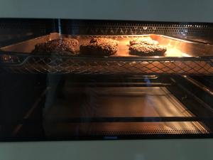 快手健身黑巧蛋白粉黑麦燕麦麸皮坚果能量饼干的做法 步骤2