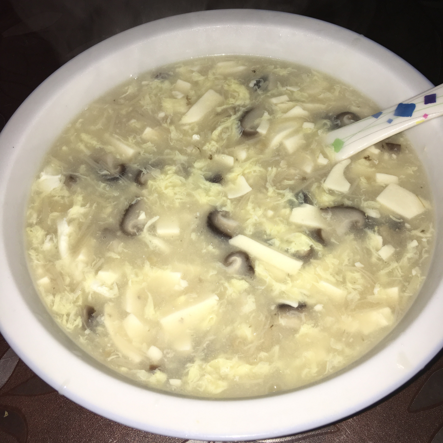 强力推荐美味营养的香菇鸡蛋香芹豆腐羹