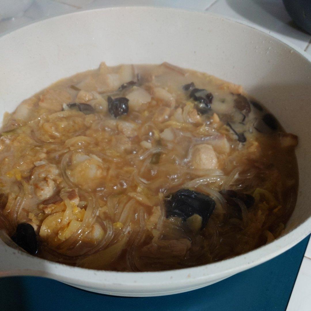 东北酸菜猪肉炖粉条