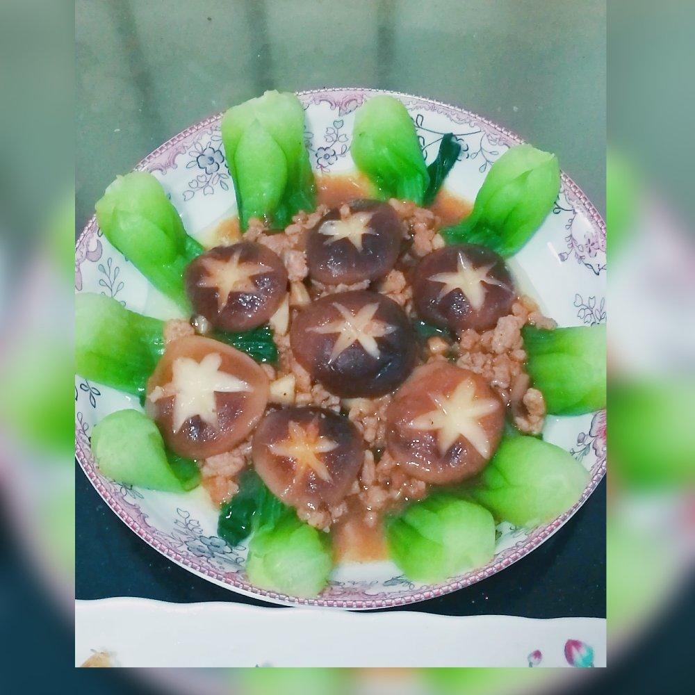 多一点步骤，家常菜更加有滋味丨香菇油菜 · 圆满素食