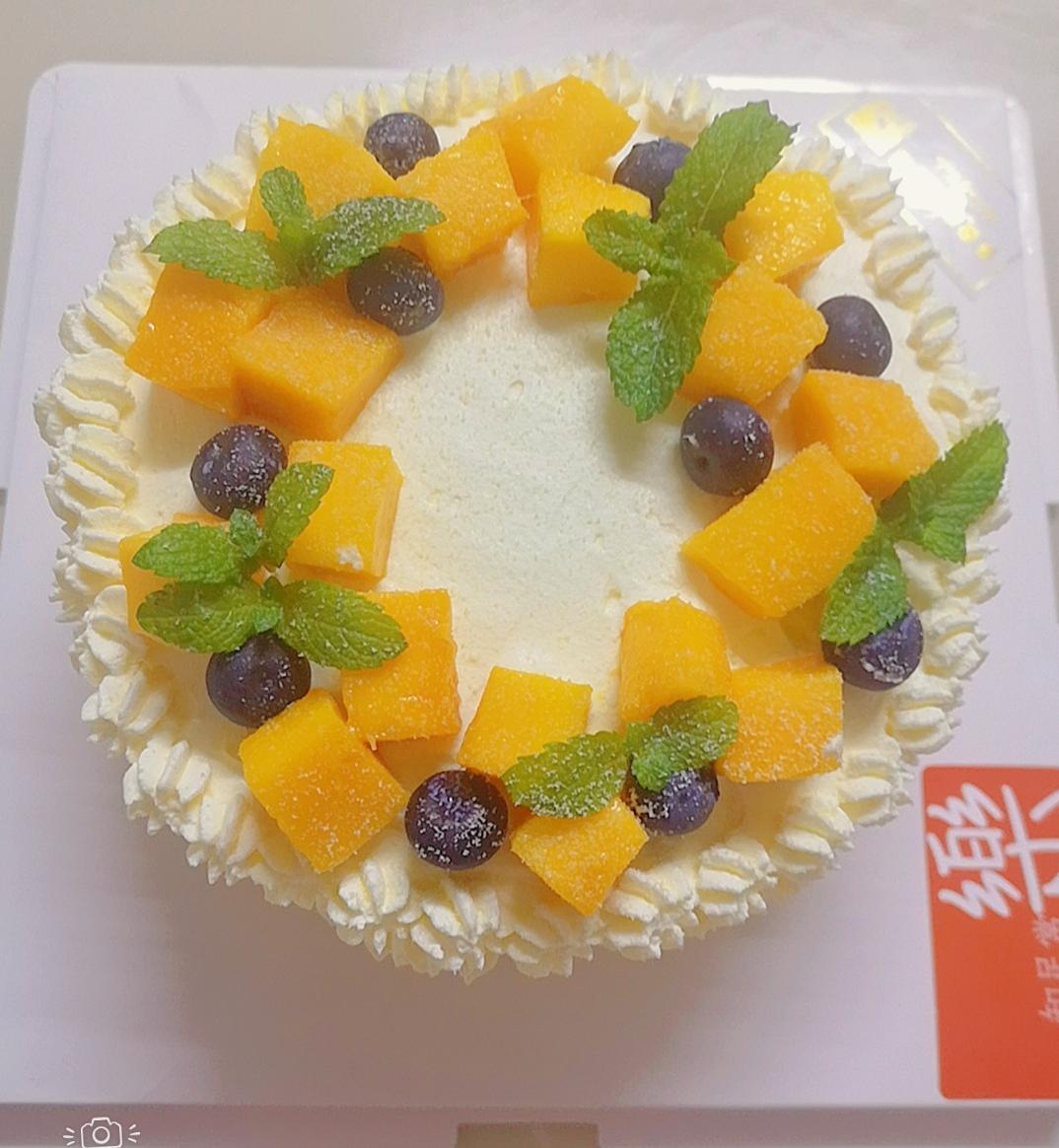 草莓芒果奶油蛋糕