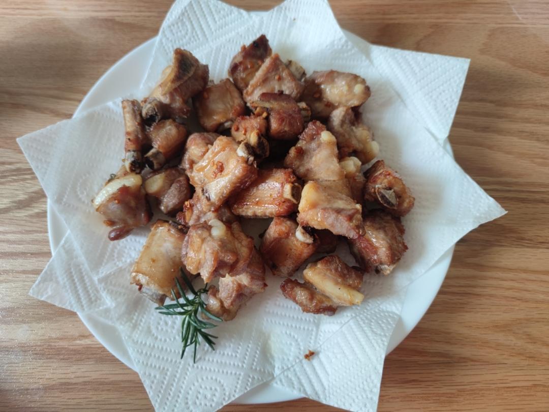 金牌蒜香排骨（先蒸后炸版）