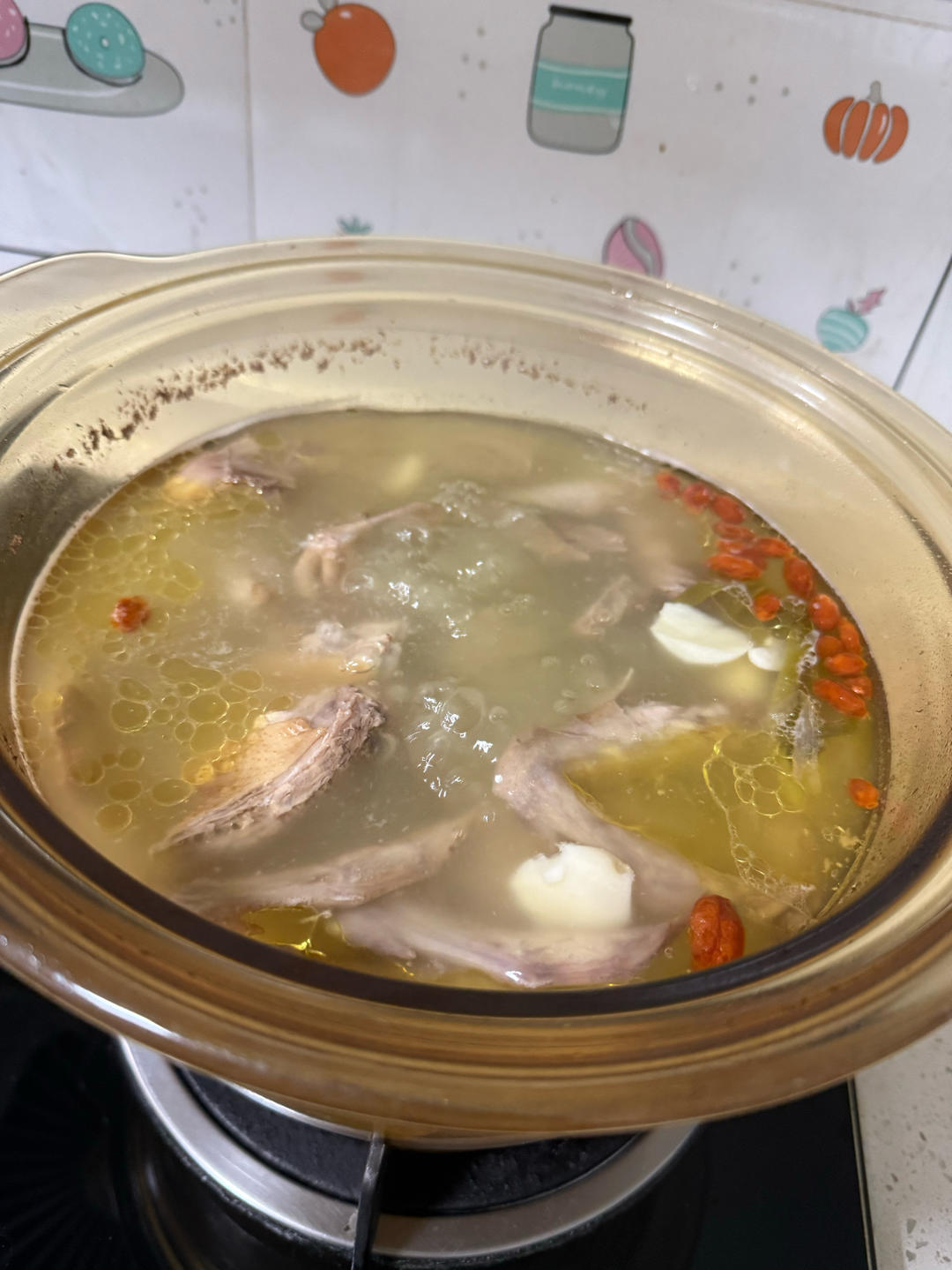 清炖鸽子汤（汤鲜肉嫩）