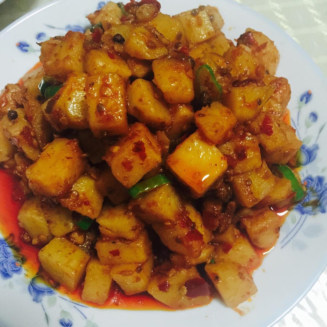 红烧土豆块