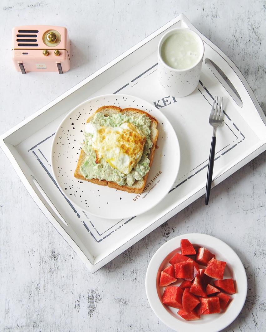 巨好吃的牛油果土司