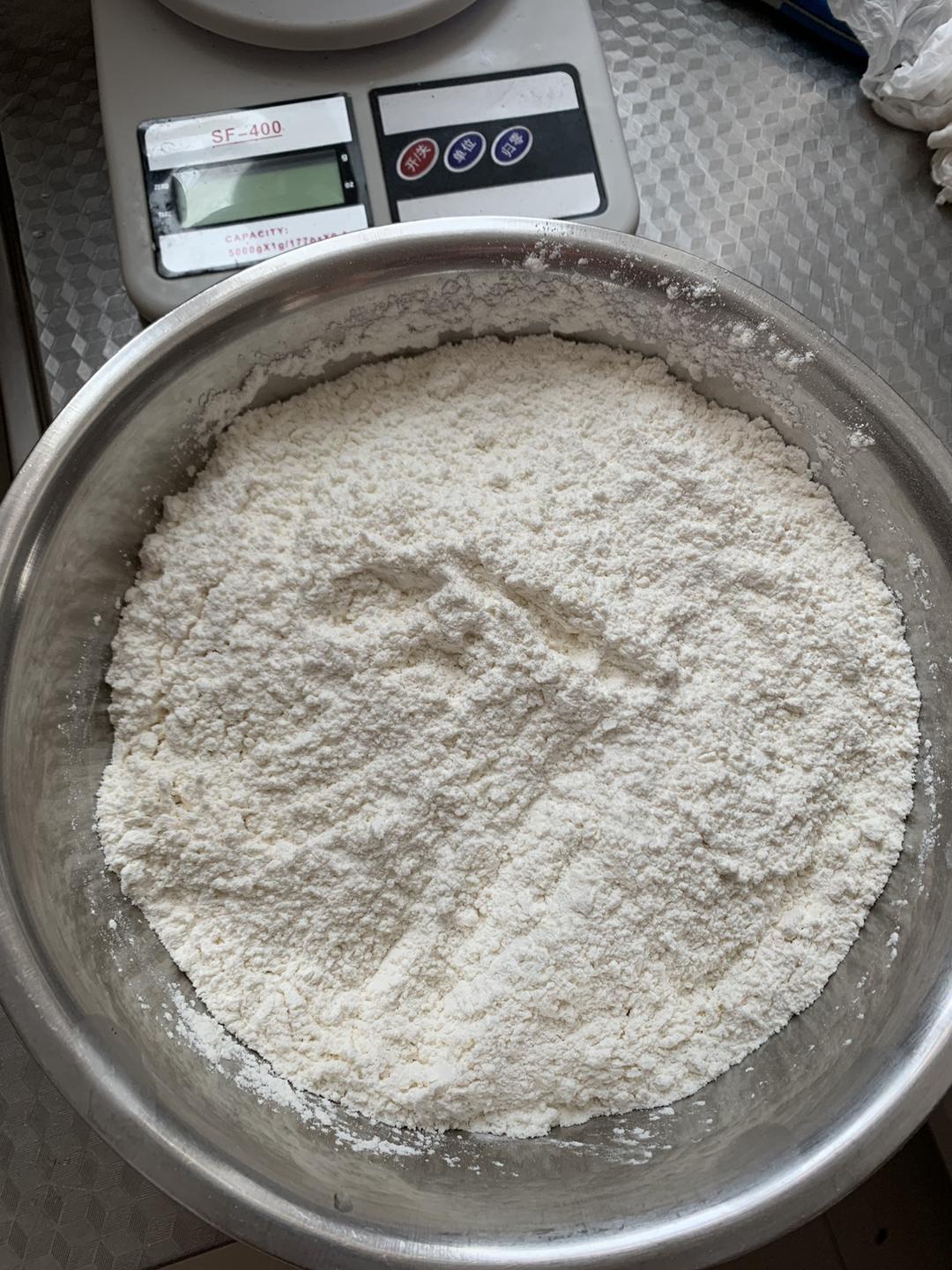纯奶手撕吐司的做法 步骤1