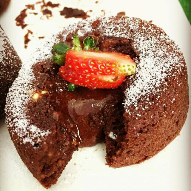 巧克力熔岩蛋糕(全图文超简单)