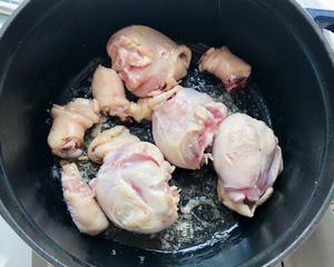 低卡巴斯克炖鸡🍗家庭版西班牙风味炖鸡的做法 步骤3