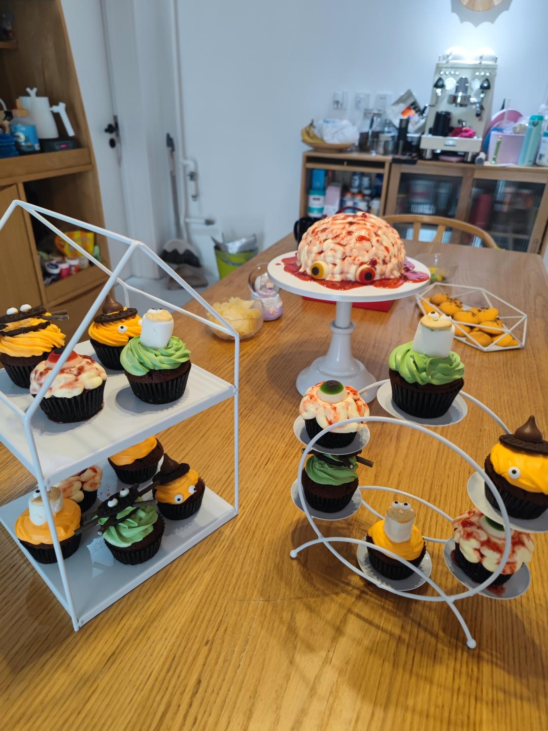 万圣节鬼怪蛋糕 超软巧克力马芬/阿猪烘焙视频：特别篇