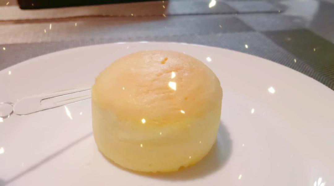 马斯卡朋轻乳酪蛋糕