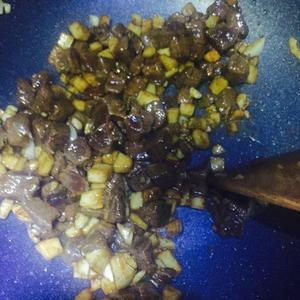 黑胡椒杏鲍菇牛肉粒的做法 步骤9