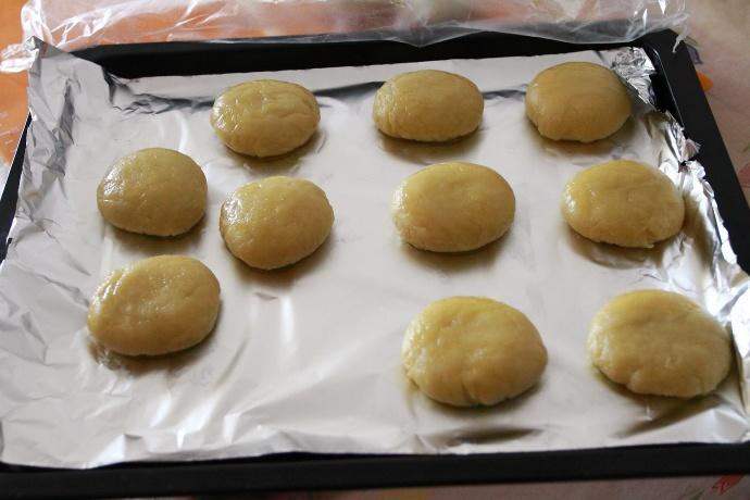 中秋节适合老人和孩子吃的苏式鲜肉月饼的做法 步骤7
