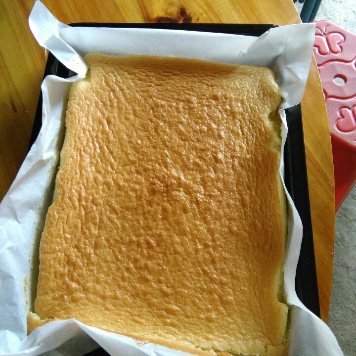 烤箱做蛋糕（戚风蛋糕的做法）