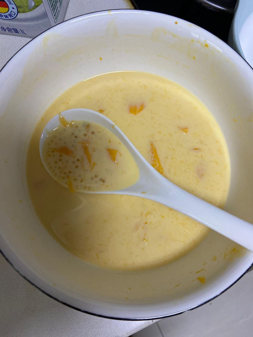 港式甜品——杨枝甘露(芒果西米露)附芒果花切法