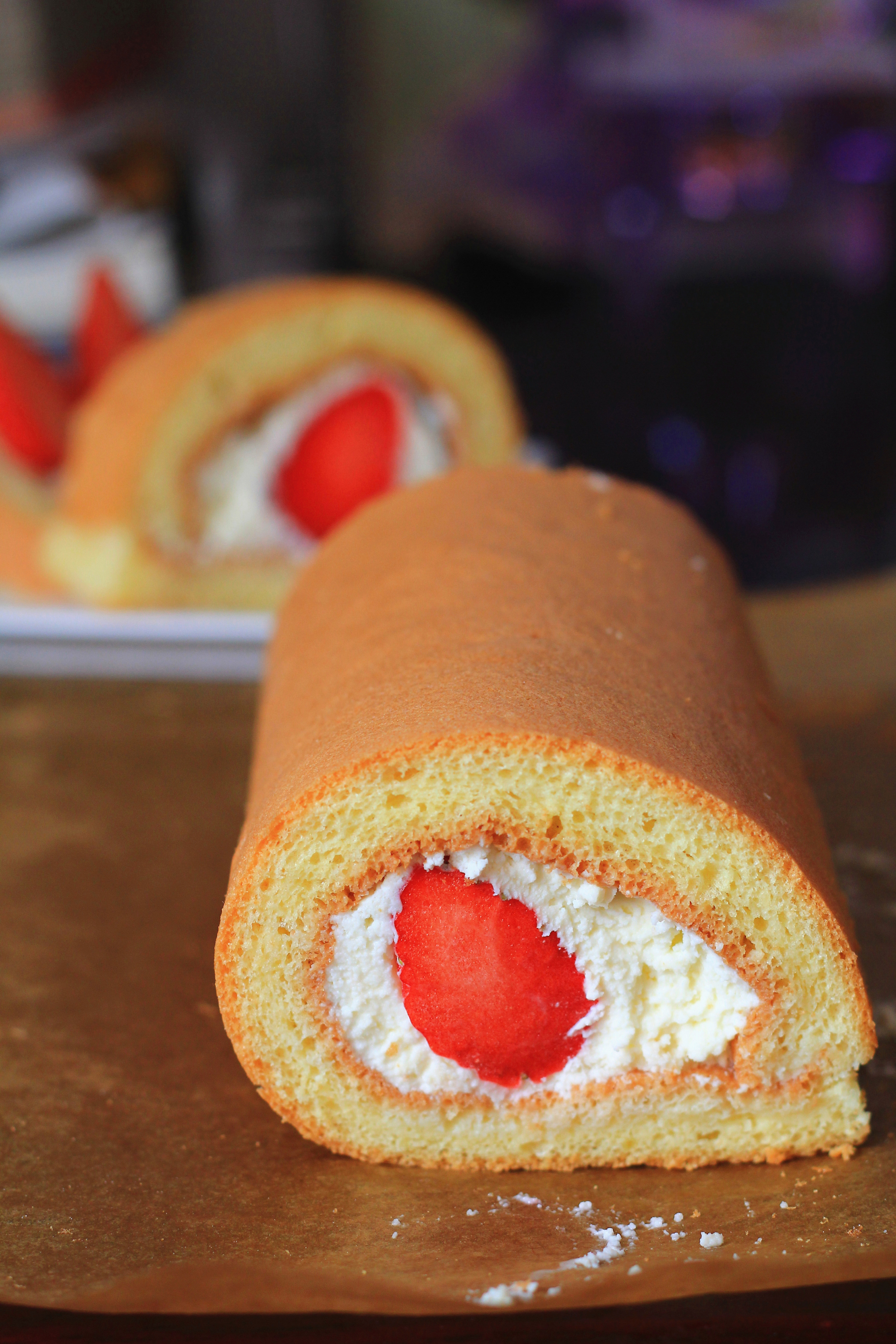 彭小瓜子做的烫面草莓蛋糕卷