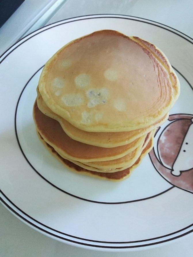 【减脂早餐】无油香蕉松饼（超简单）