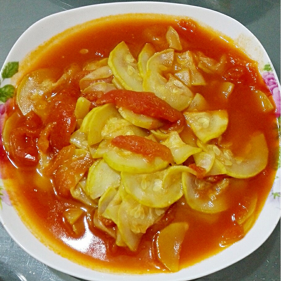 妙音1n88做的西红柿炒西葫芦
