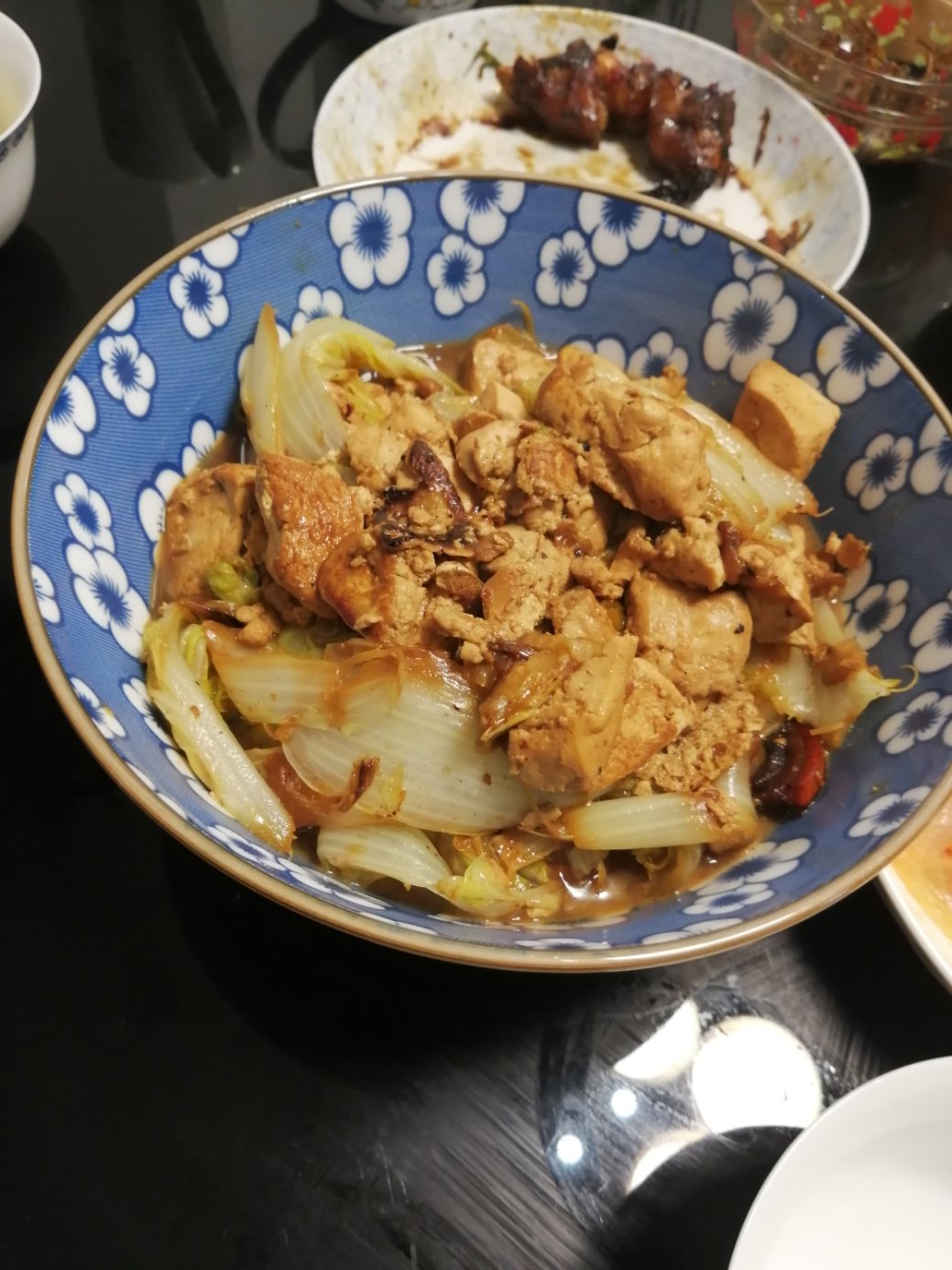 五花肉炖白菜豆腐