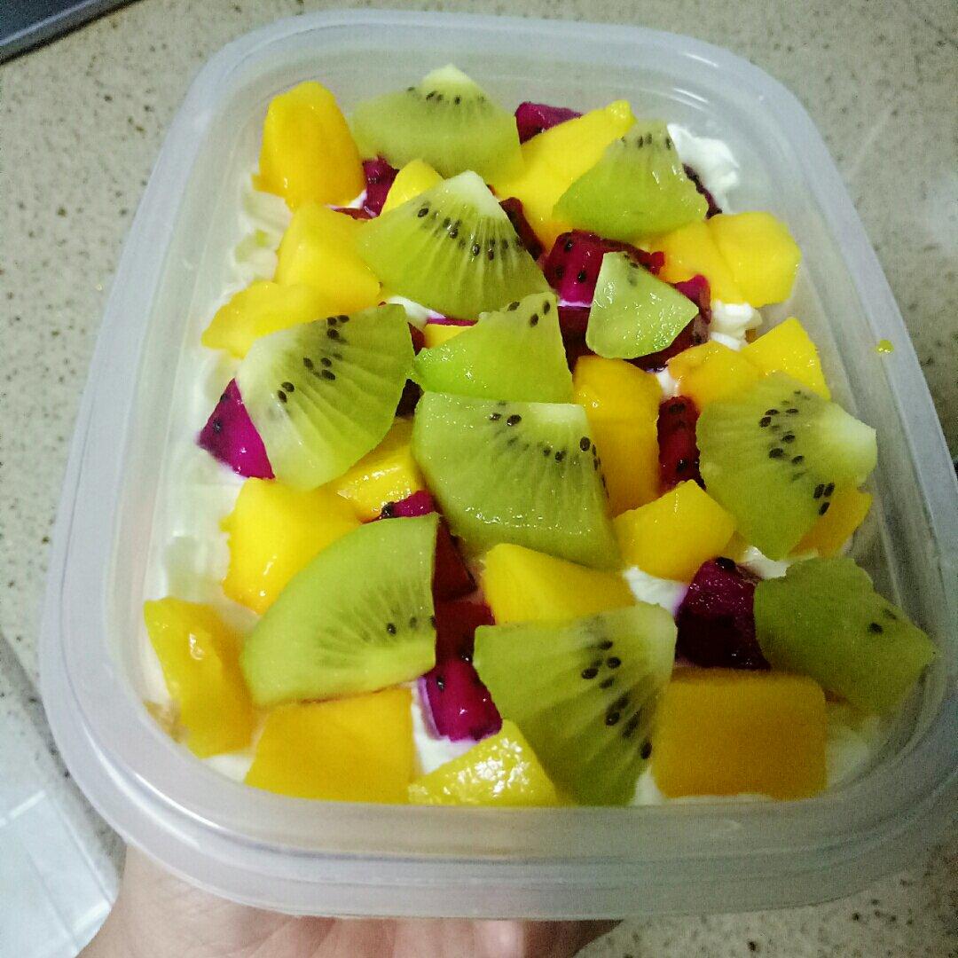 简单快手的便当饭盒水果盒子蛋糕
