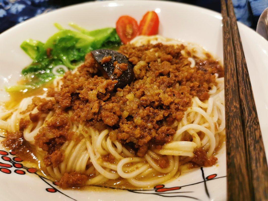 台式卤肉饭（教你用红葱头熬油&无香料）