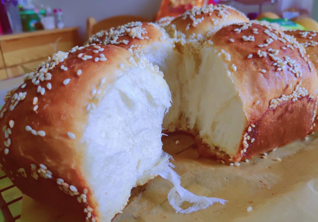 夏季这样做面包，柔软超拉丝，椰蓉餐包