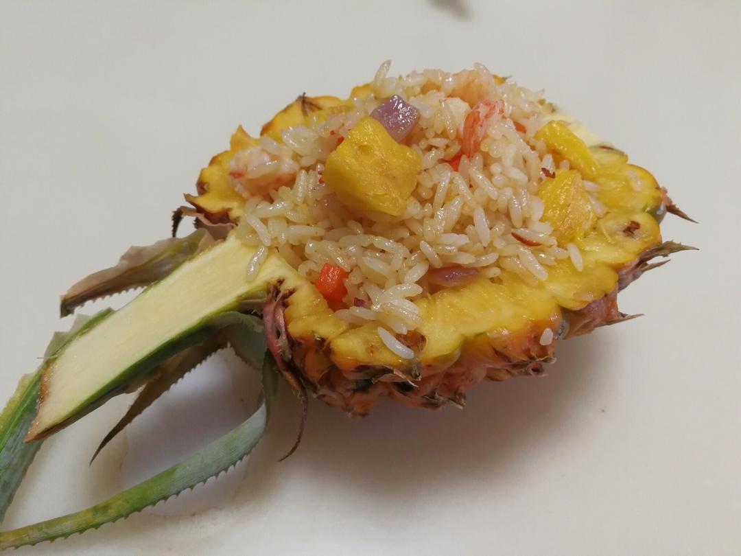 虾仁菠萝炒饭