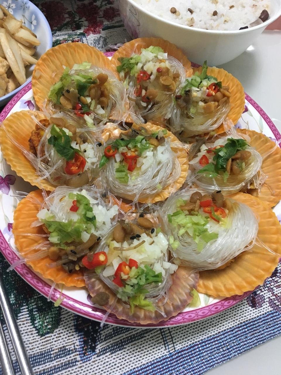 蒜蓉粉丝蒸扇贝