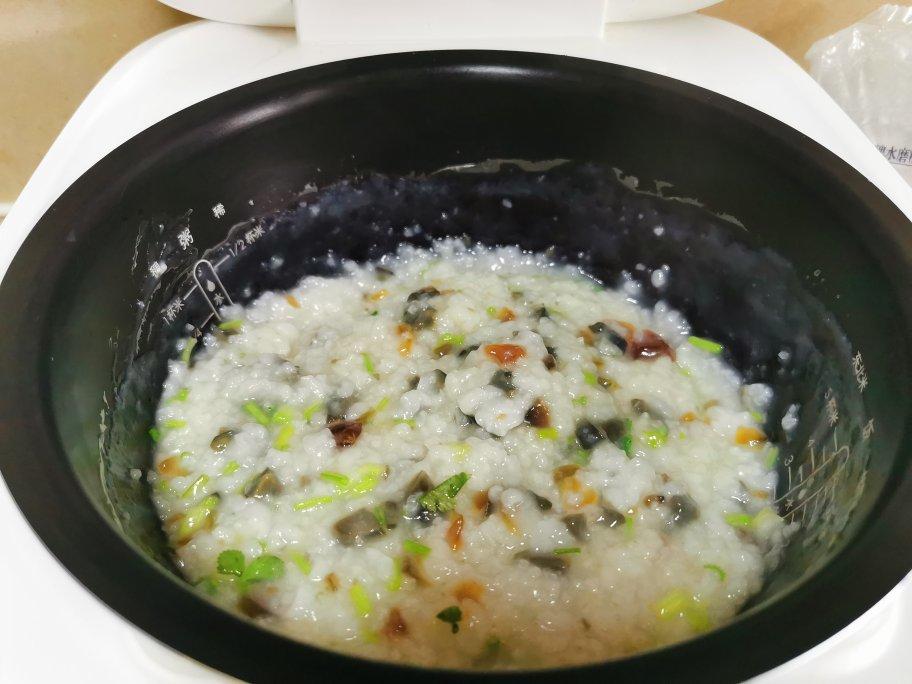 堂妈小厨——超好喝的皮蛋瘦肉粥
