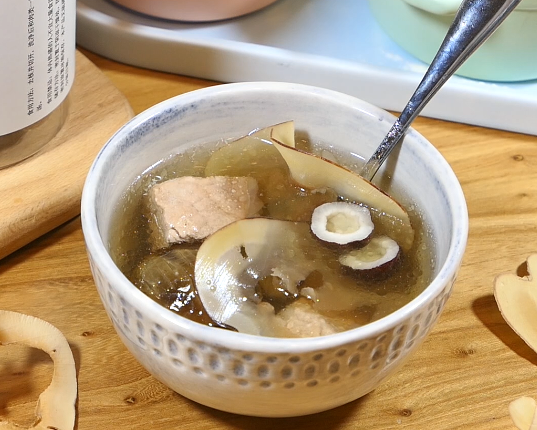 海椰皇瘦肉汤的做法