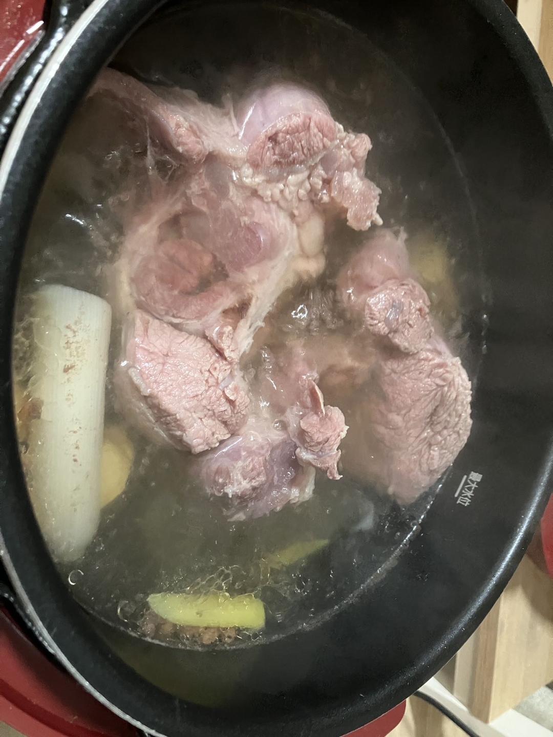 极简清炖牛腱