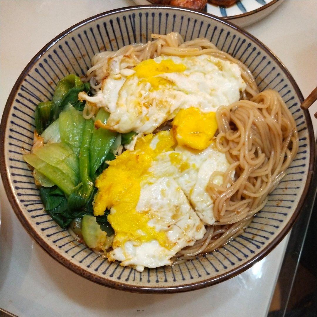煮一碗长寿面——（快手鸡蛋汤面）