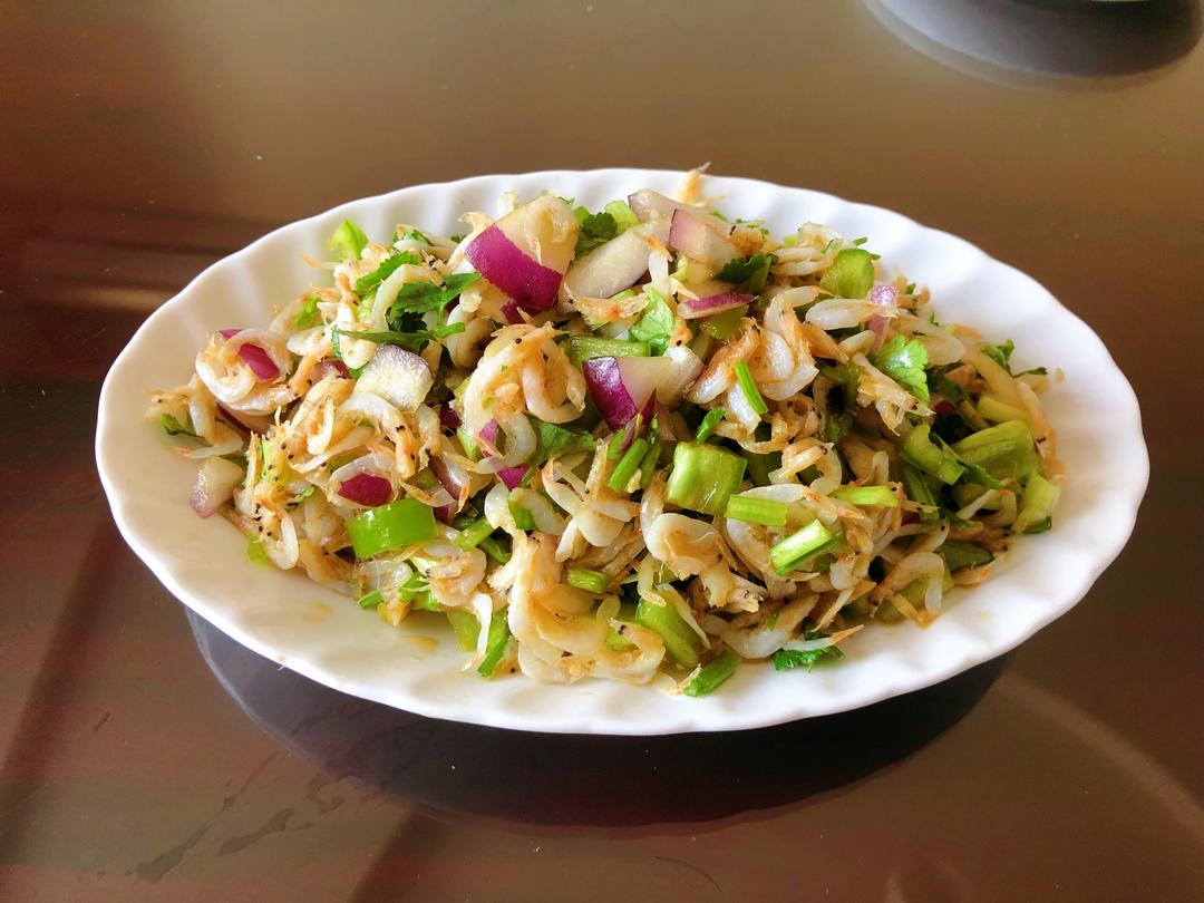 十分钟凉拌老虎菜的做法