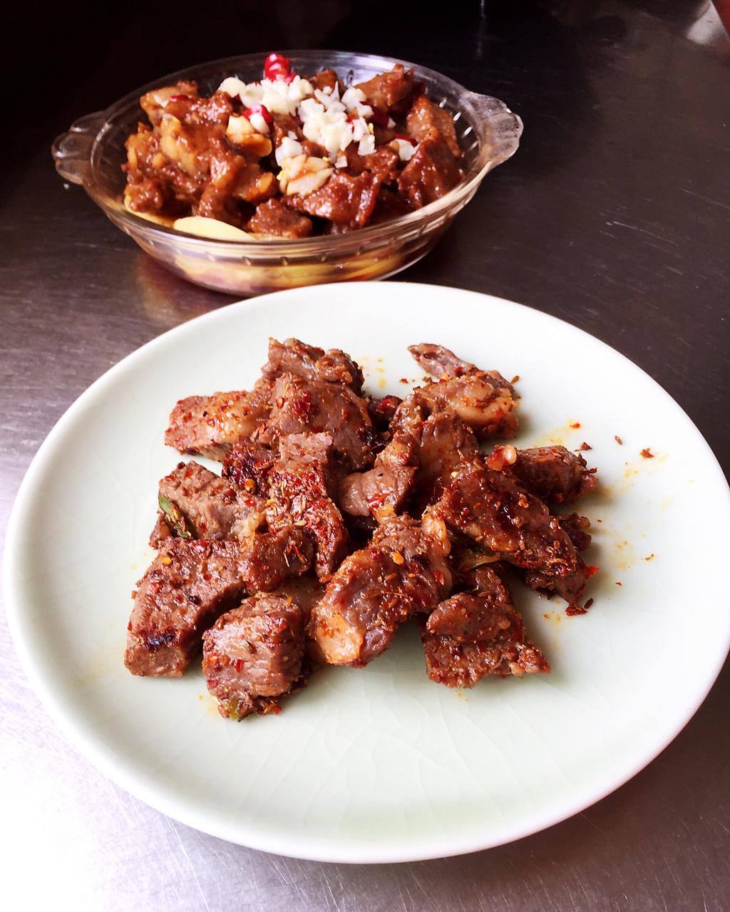 鱼鱼悦做的香煎牛肋条