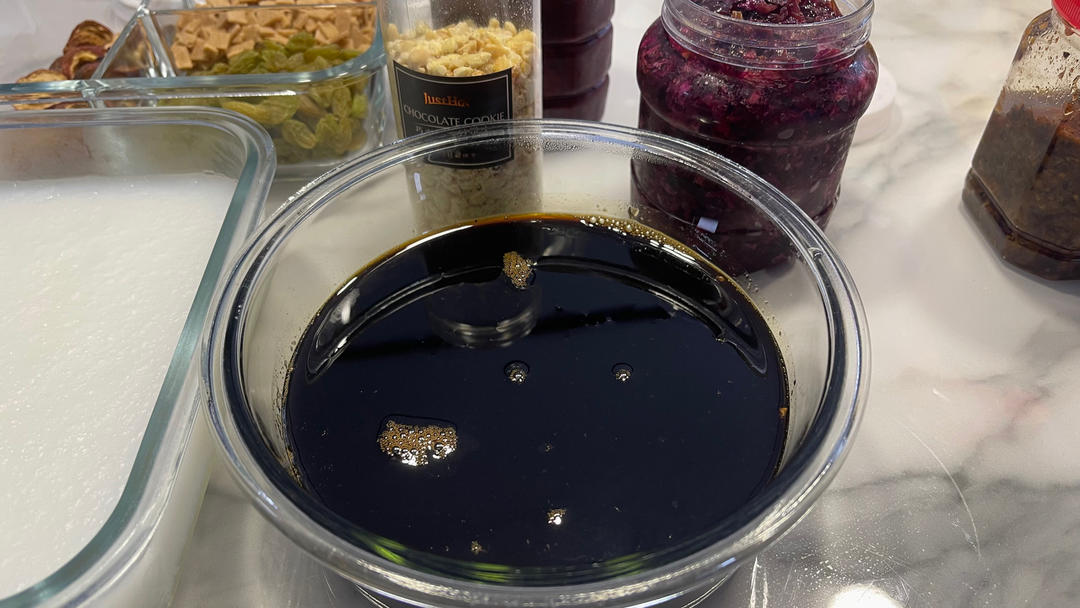 怎么熬粘稠的红糖水（凉糕冰粉等甜品必备）