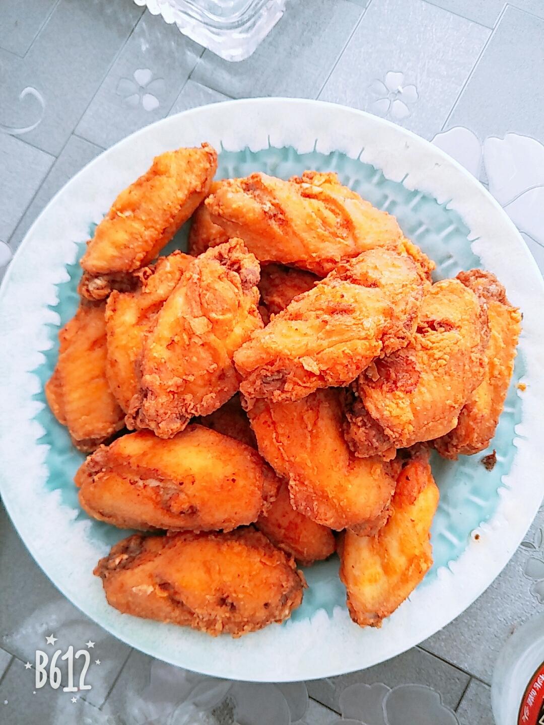 炸鸡翅中的做法