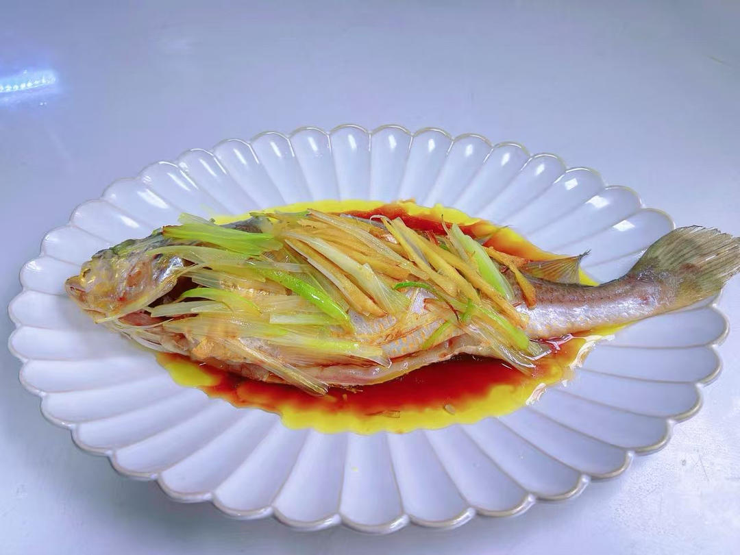 青花椒蒸黄花鱼🐟🌱🌶️🥢